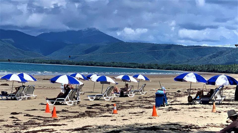 Beauty Tiny Walk To Sea Villa Port Douglas Exterior photo