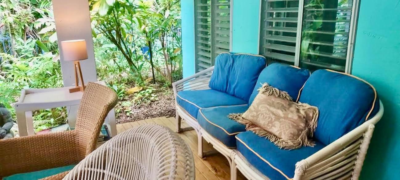 Beauty Tiny Walk To Sea Villa Port Douglas Exterior photo
