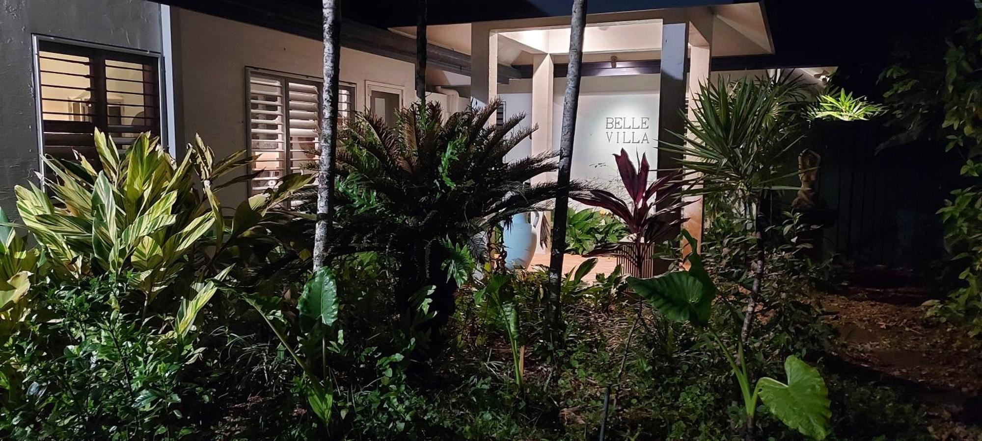 Beauty Tiny Walk To Sea Villa Port Douglas Exterior photo